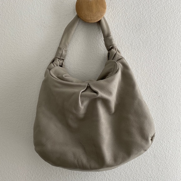 Marc by Marc Jacobs Large Taupe Shoulder Bag - Picture 8 of 14